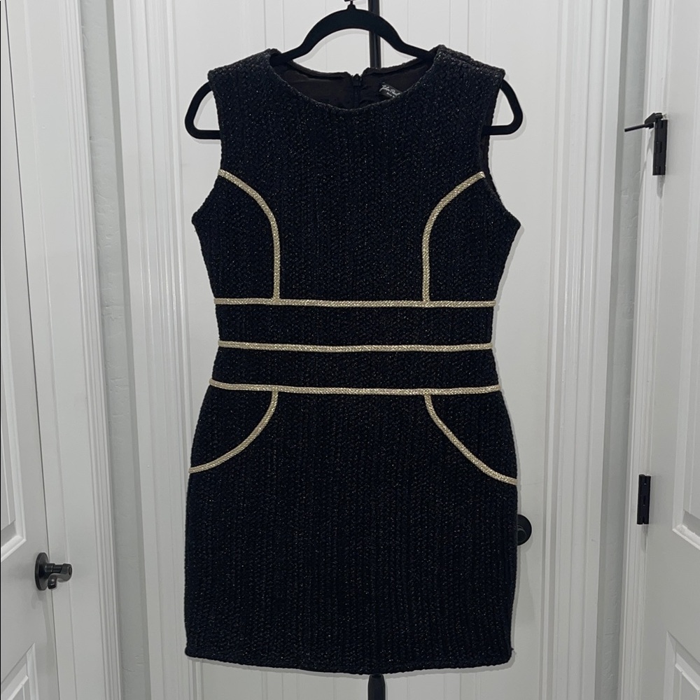 JOHN PAUL ATAKER Elegant Black and Gold Mini Dress Size 8 Shimmery Luxurious